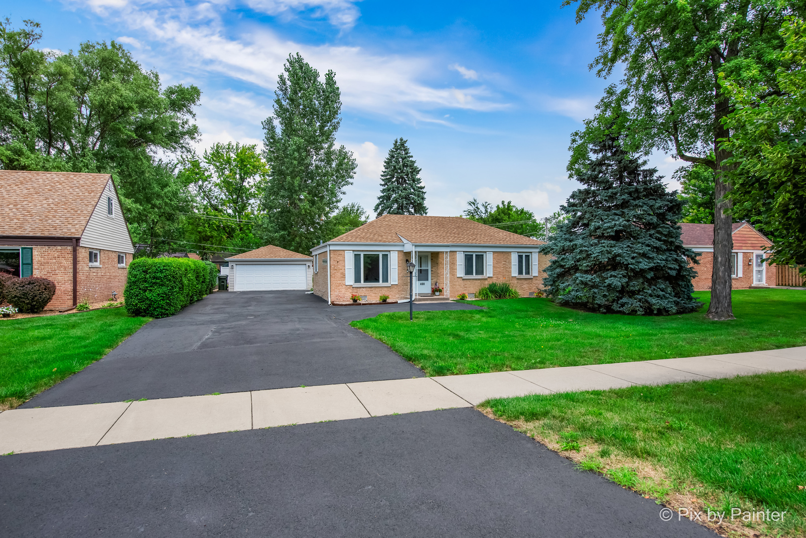 Property Photo: 408 W Kensington Road IL 60056