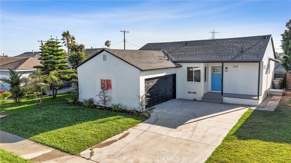 Property Photo:  1013 S Caswell Avenue  CA 90220 