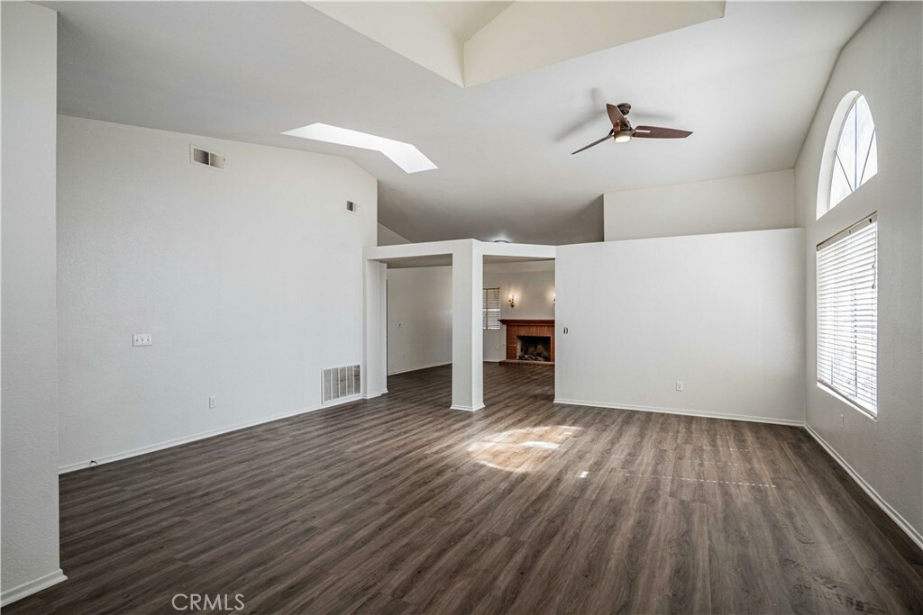 Property Photo:  16505 Kiwi Way  CA 92530 