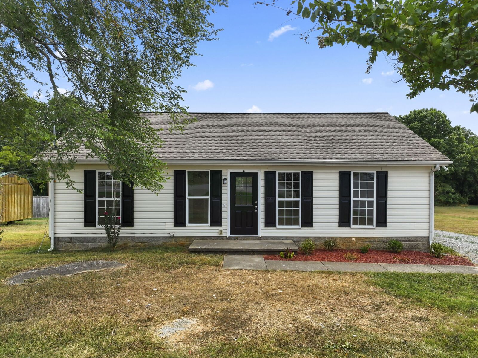 Property Photo: 103 Fairway Grn TN 37160