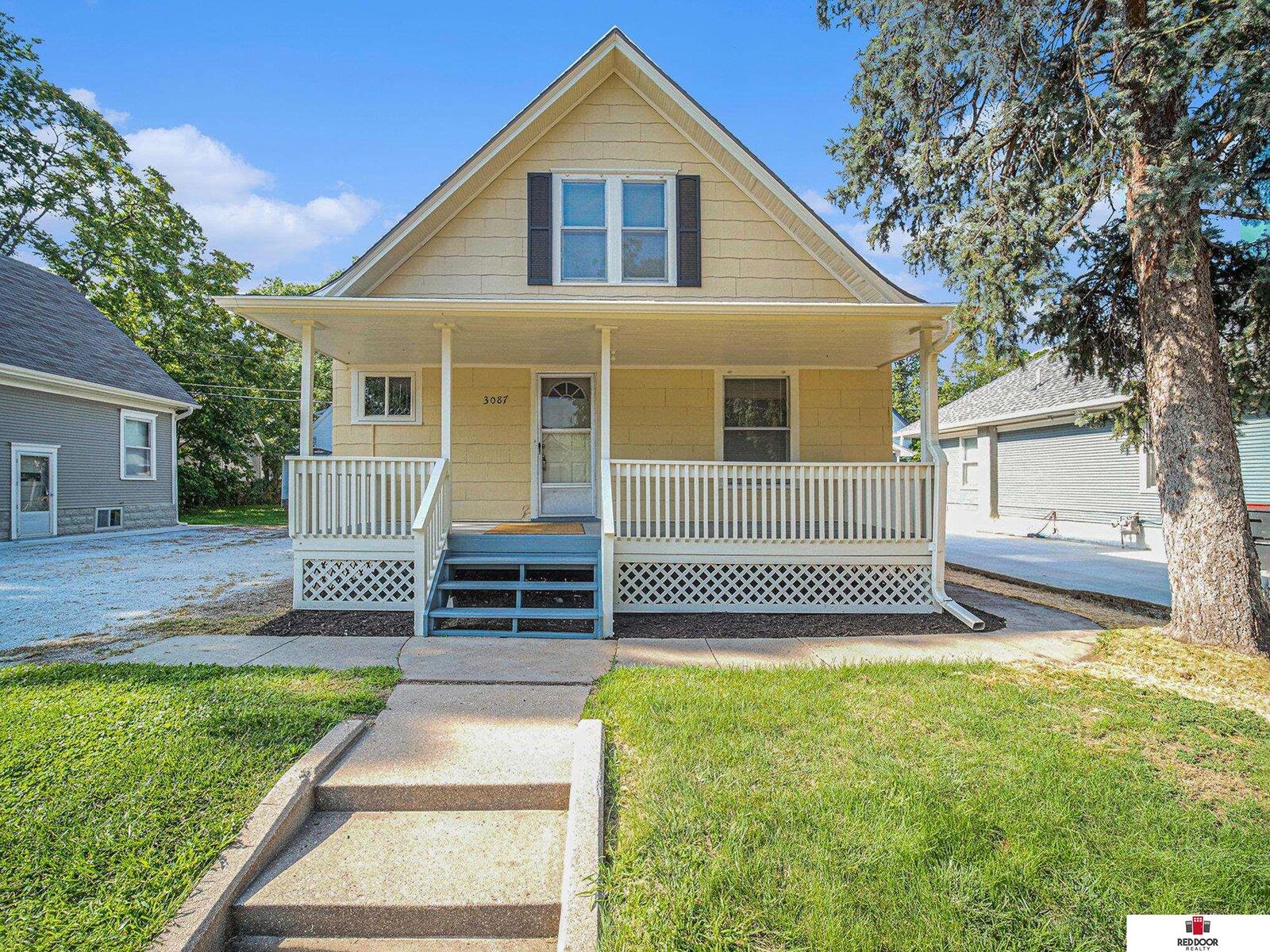 Property Photo:  3087 Vine Street  NE 68503 