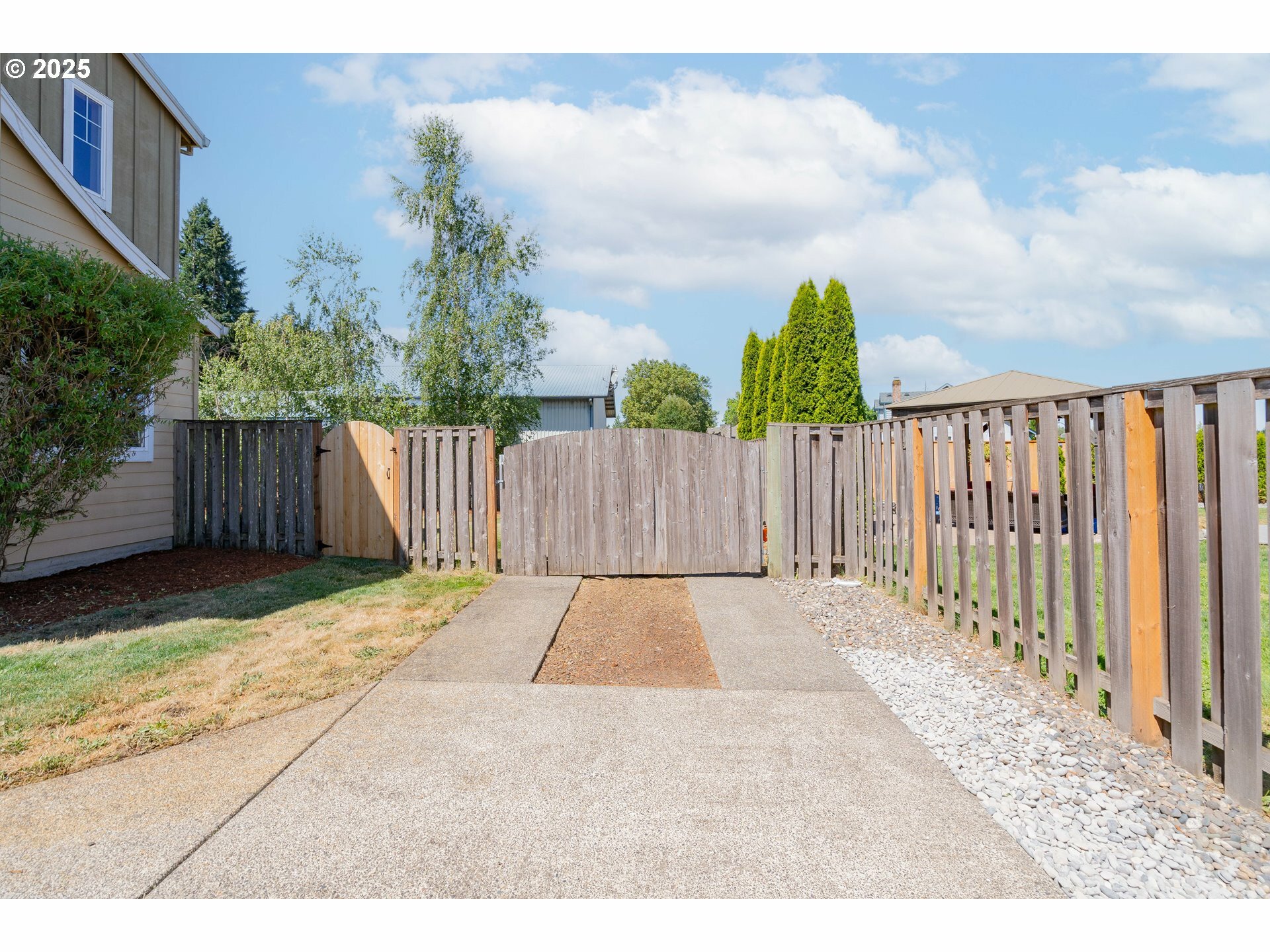 Property Photo: 15003 NE 102nd St WA 98682