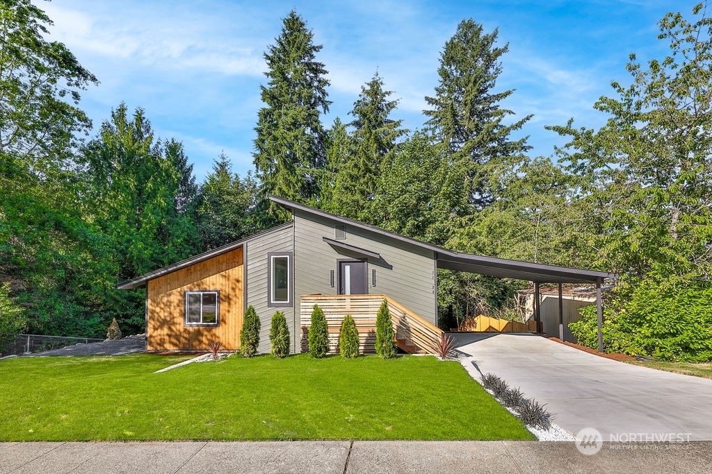 Property Photo:  11726 SE 225th Street  WA 98031 