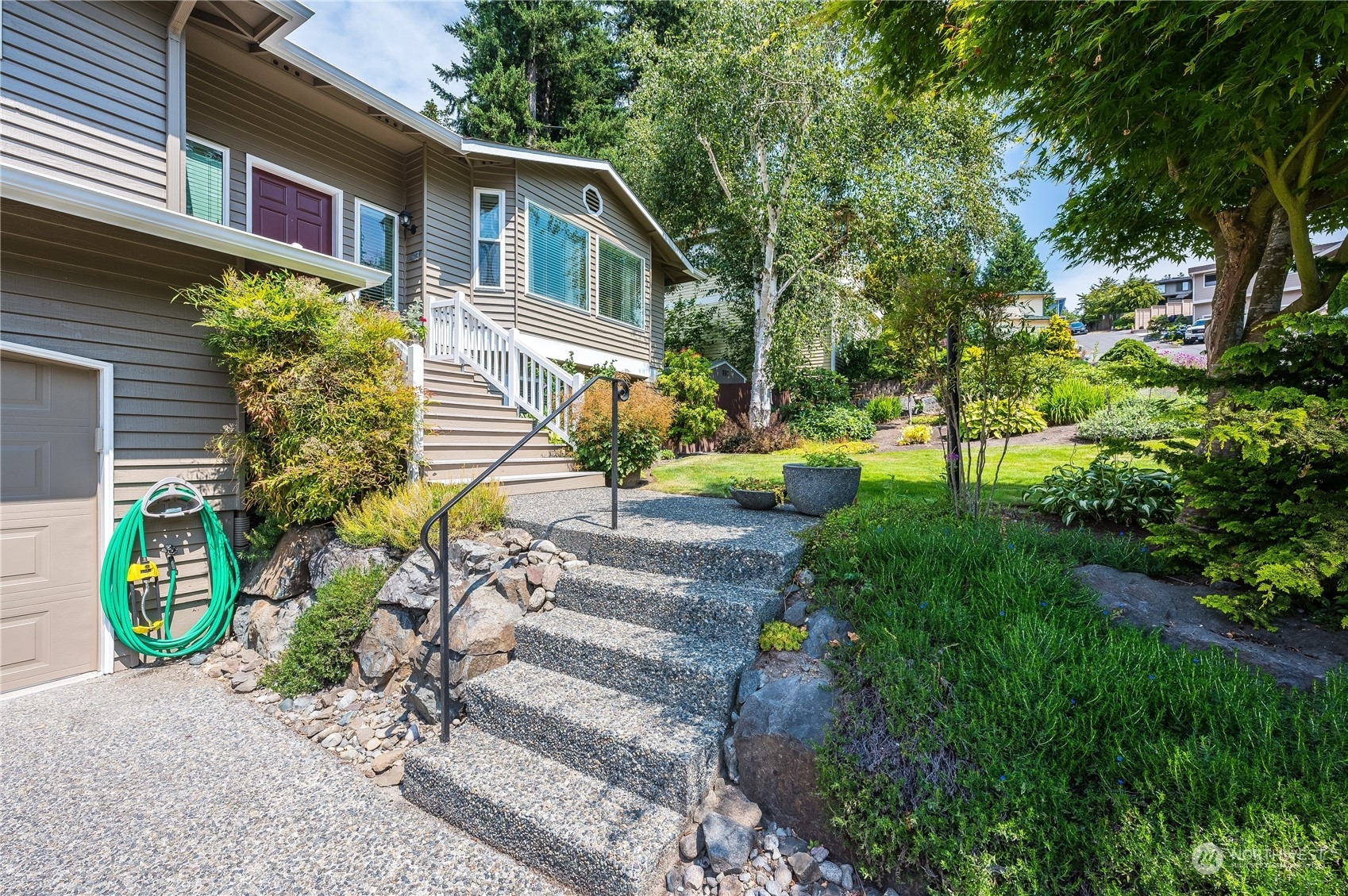 Property Photo:  7505 178th Place SW  WA 98026 