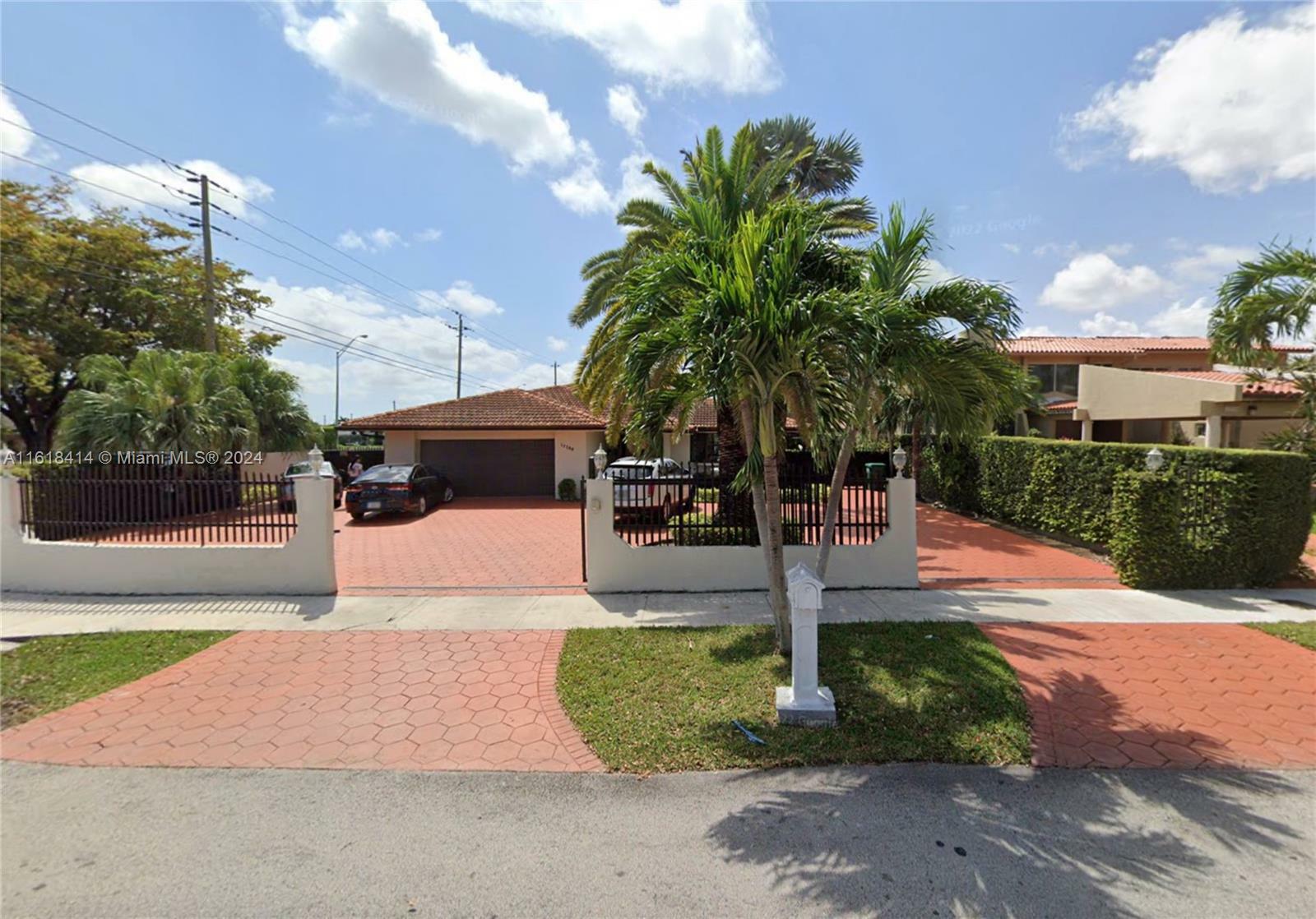 Property Photo:  12700 SW 27th St  FL 33175 