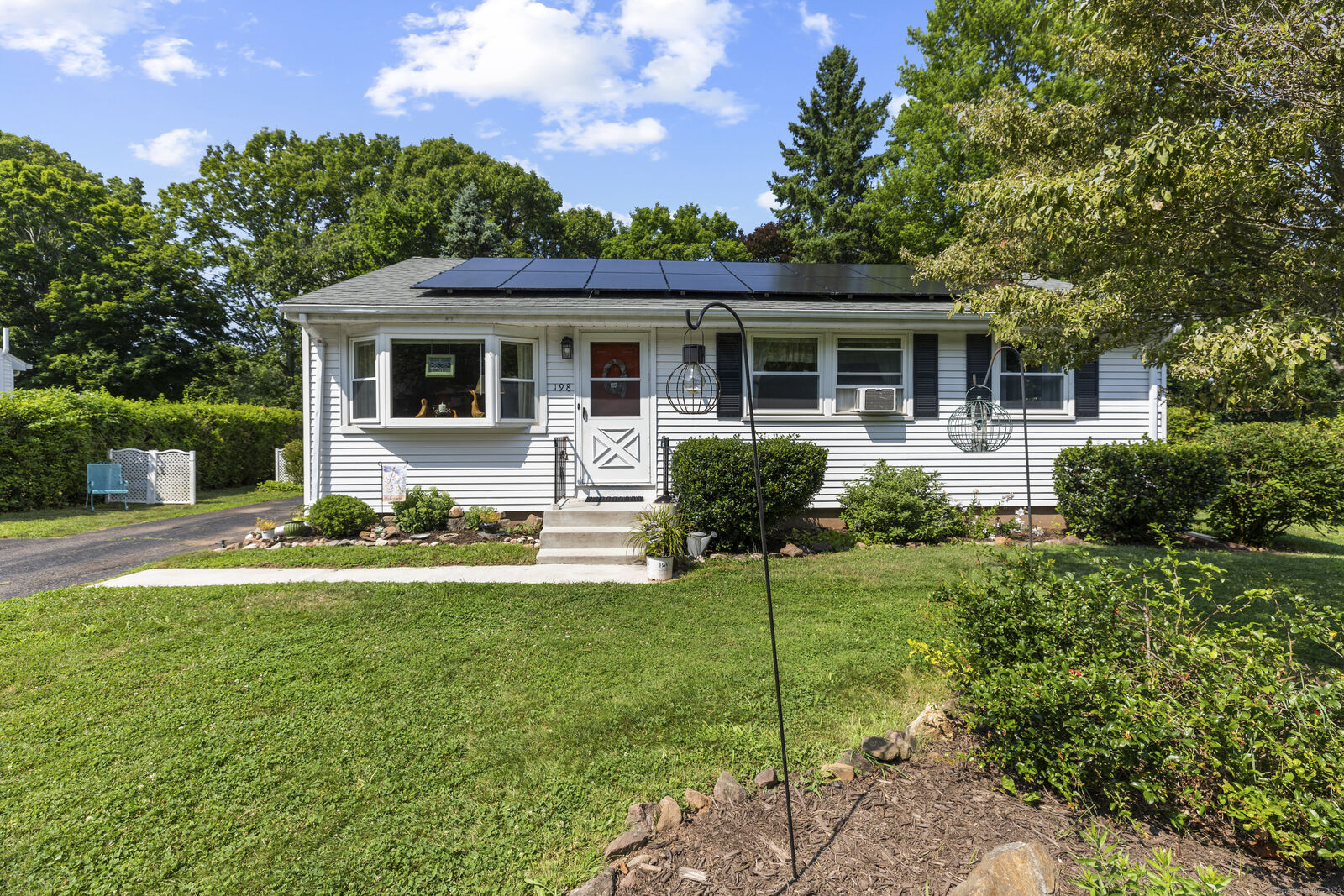 Property Photo:  198 Mildred Road  CT 06450 