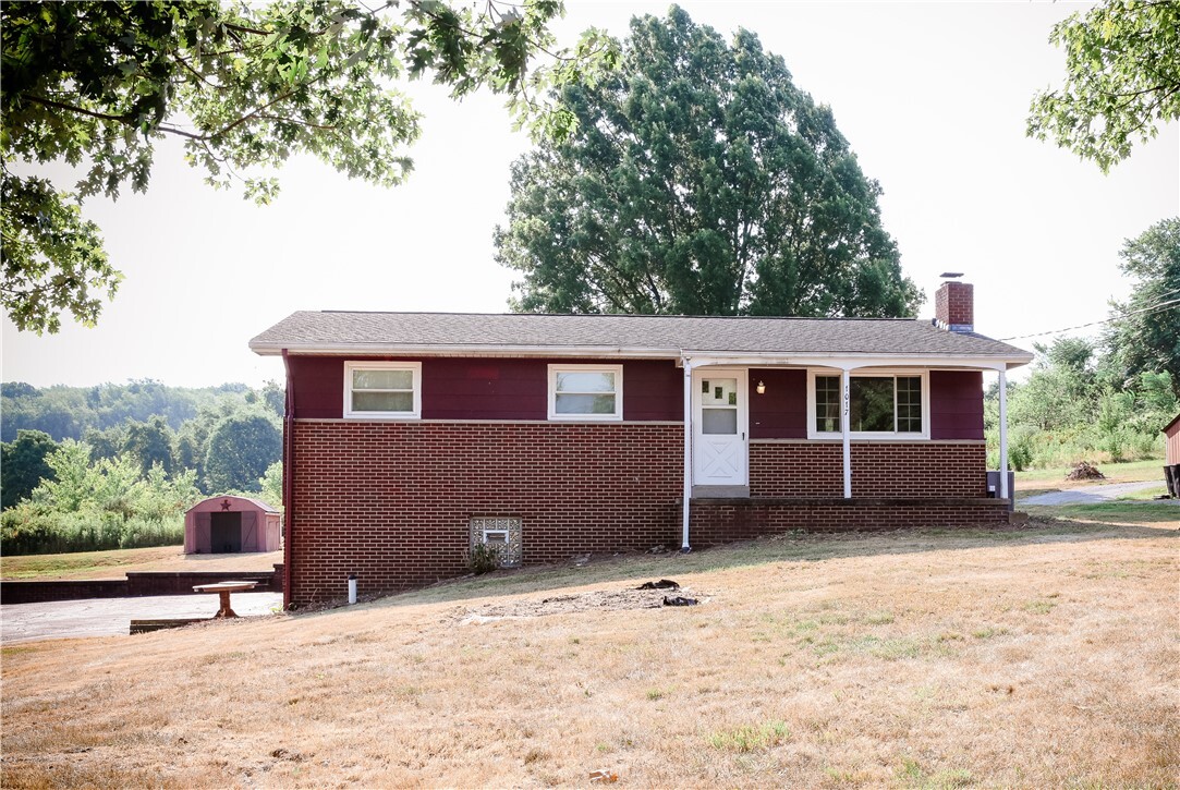 Property Photo: 1017 Blair St PA 15425