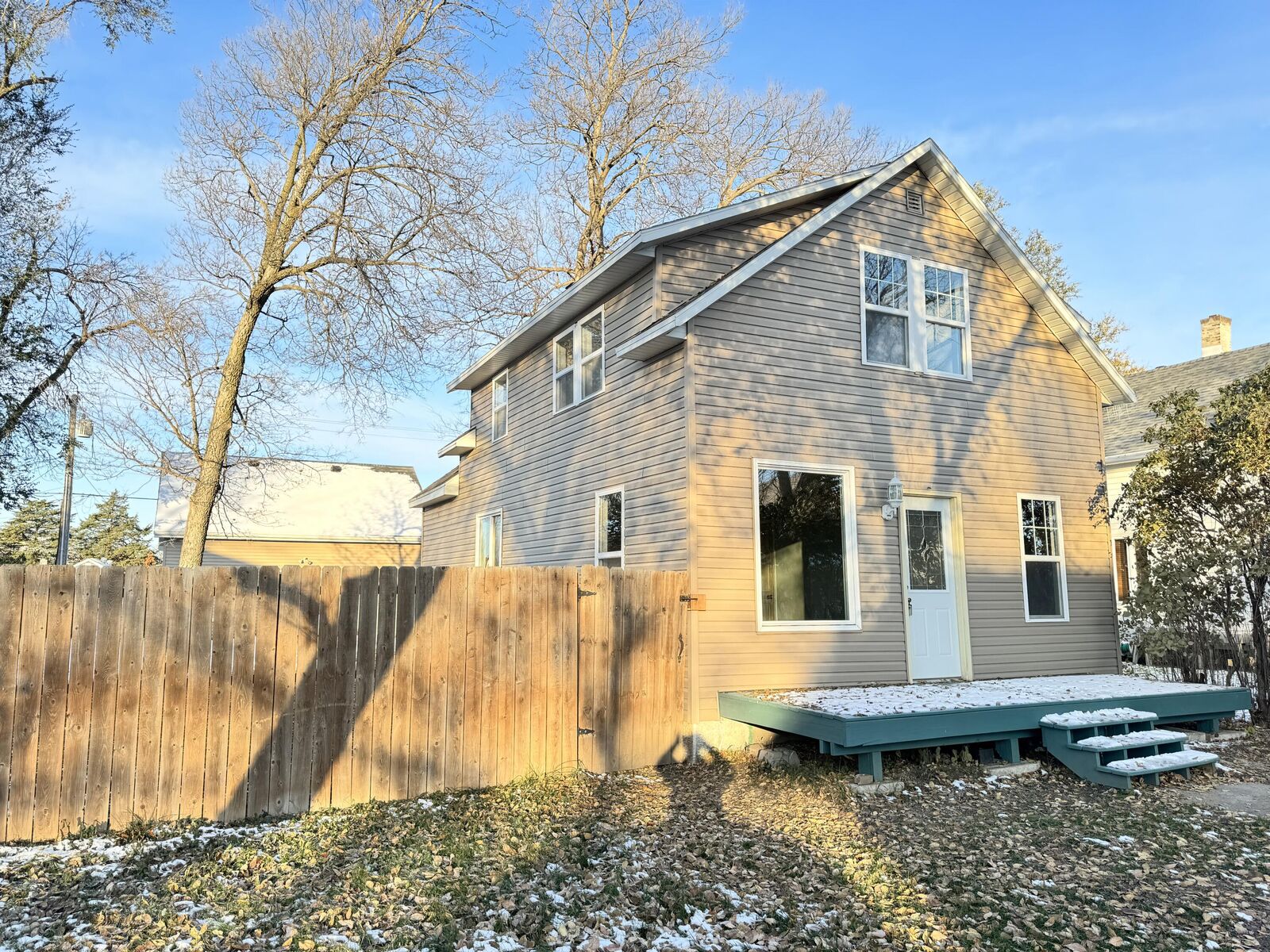 Property Photo:  511 N 1st St  SD 57401 