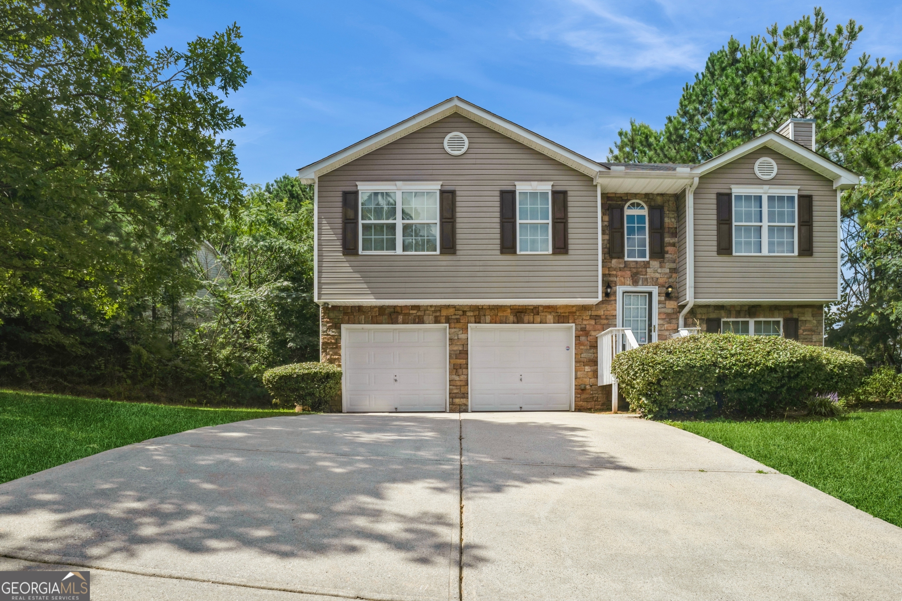 Property Photo:  5728 Union Pointe Drive  GA 30291 