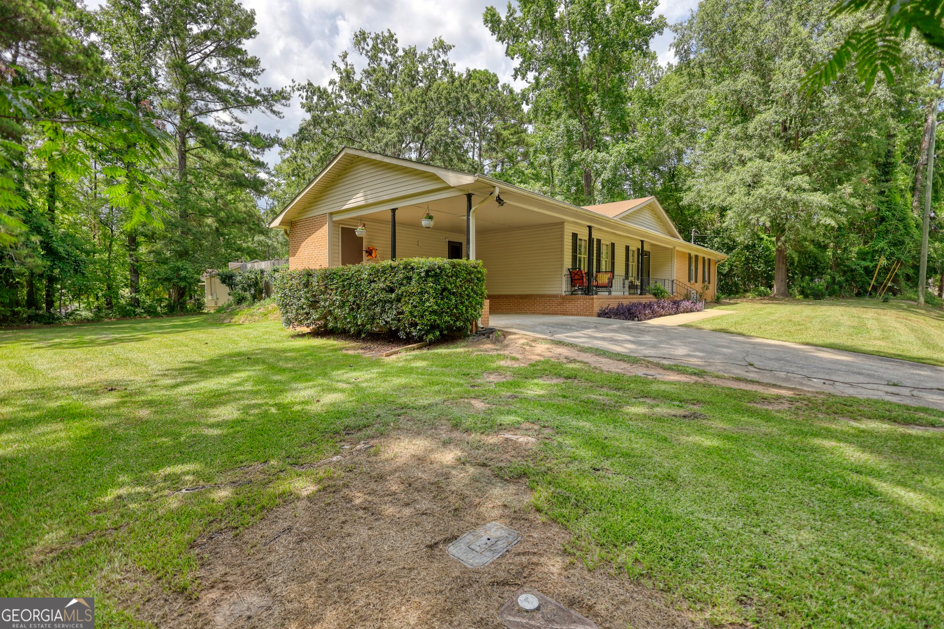 Property Photo:  1189 S Confederate Drive  GA 31220 