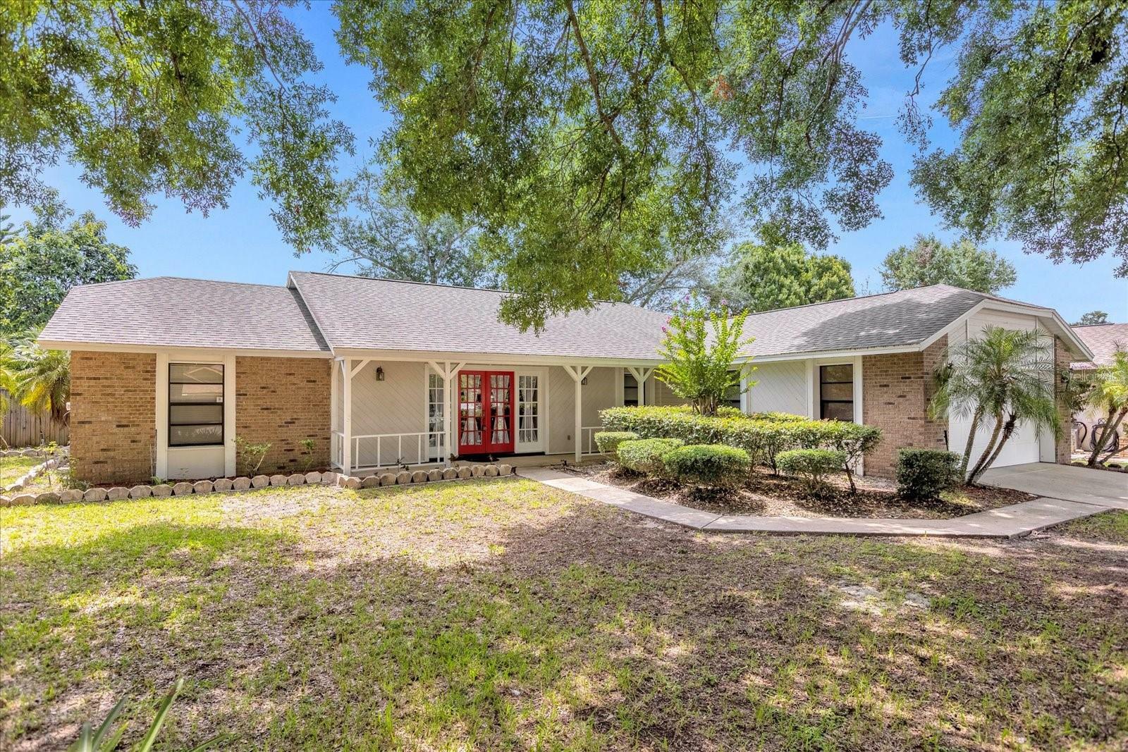 Property Photo:  988 Yellow Rose Drive  FL 32818 