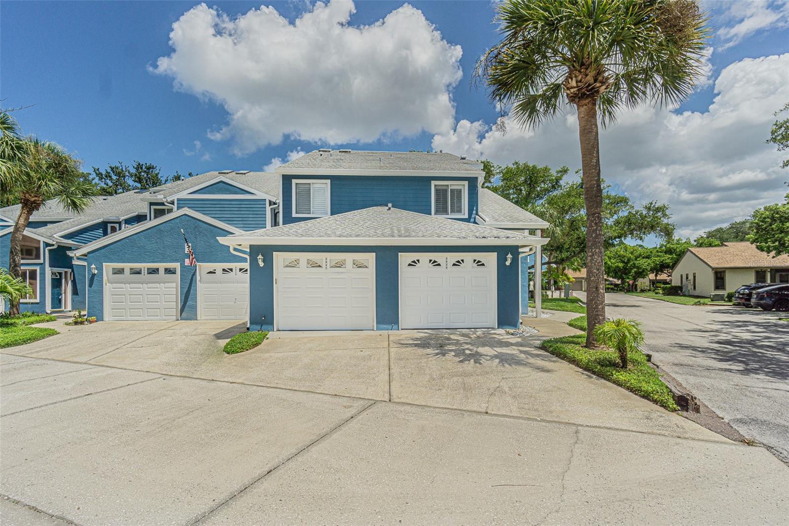 Property Photo: 2022 Golfview Drive 2022 FL 34689