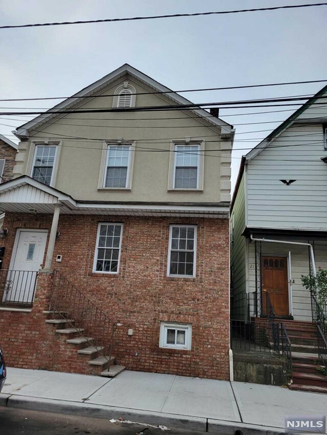 Property Photo:  219 William Street 1st Fl  NJ 07029 