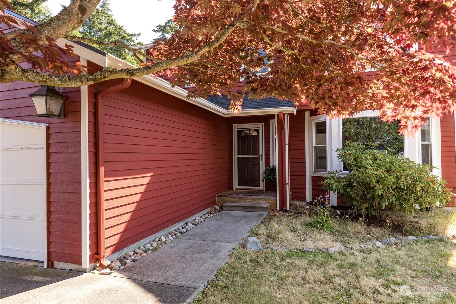 Property Photo:  624 NW Lateen Street  WA 98277 