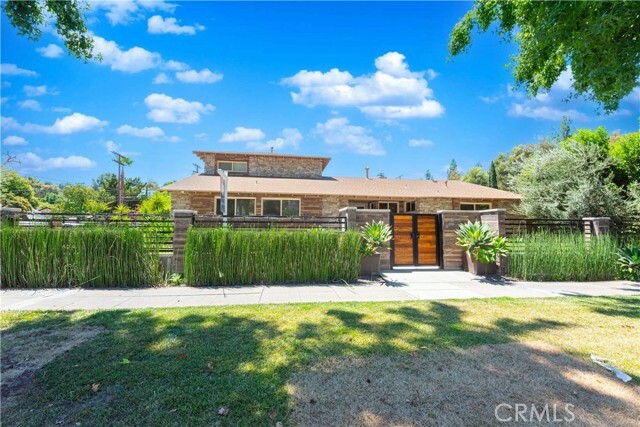 5237 Topanga Canyon Boulevard  Woodland Hills CA 91364 photo