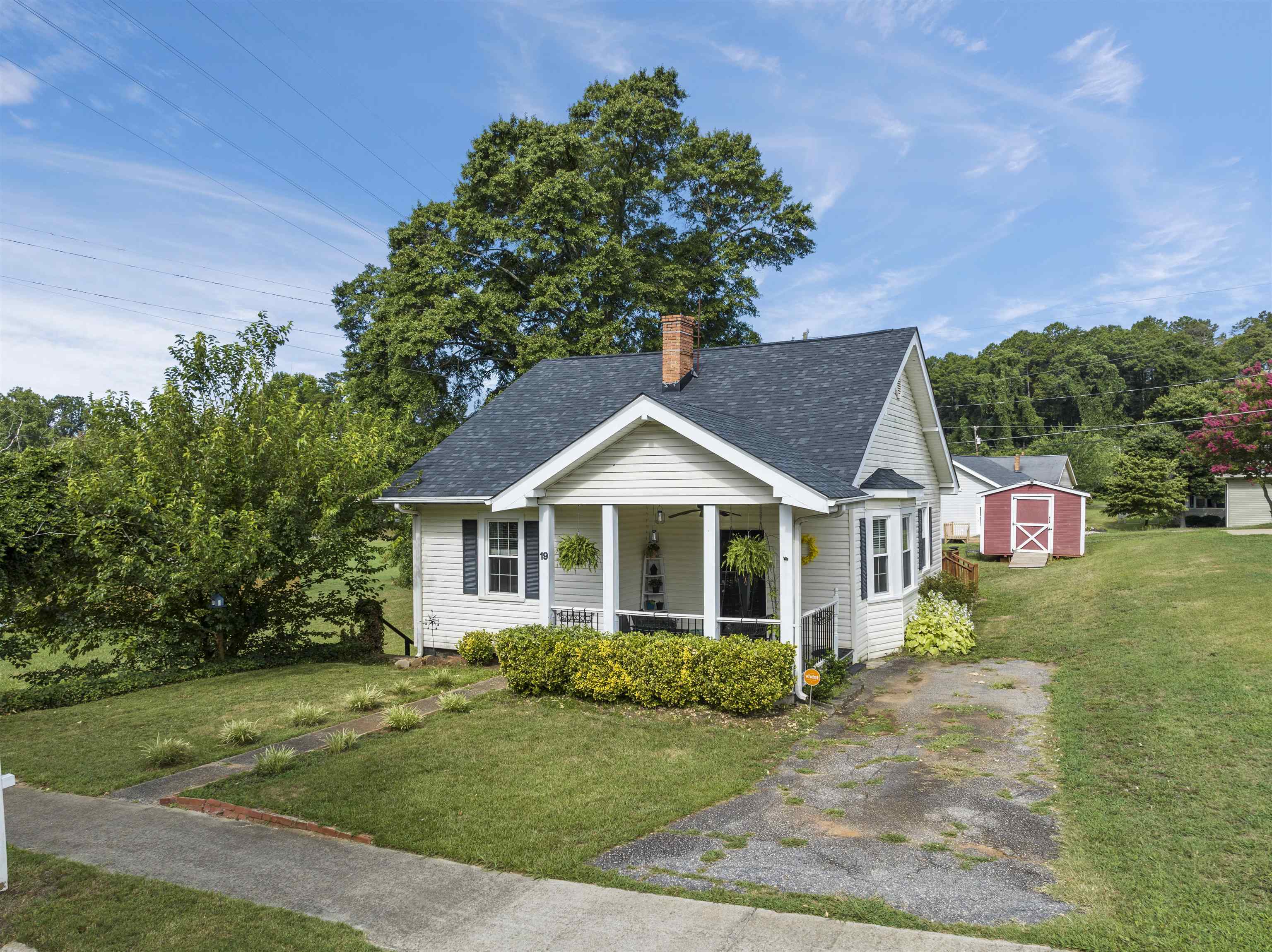 Property Photo:  19 Brook Street  SC 29365 