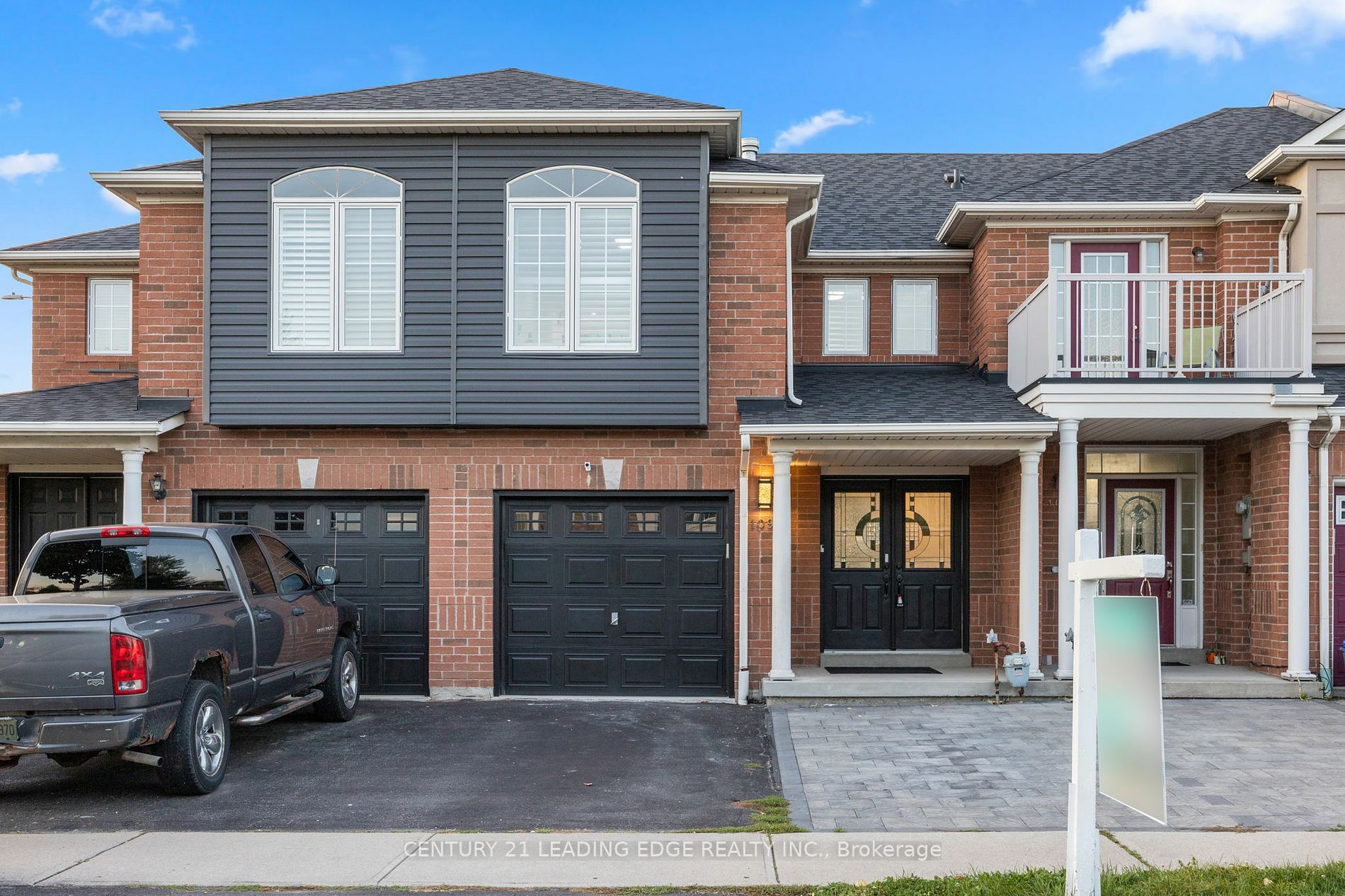 109 Angier Cres  Ajax ON L1S 7R4 photo