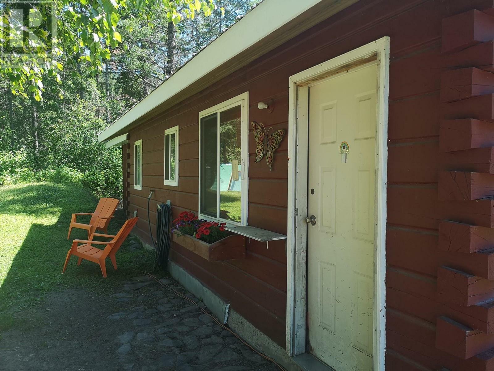 Property Photo:  955 Raft River Road  BC V0E 1N1 