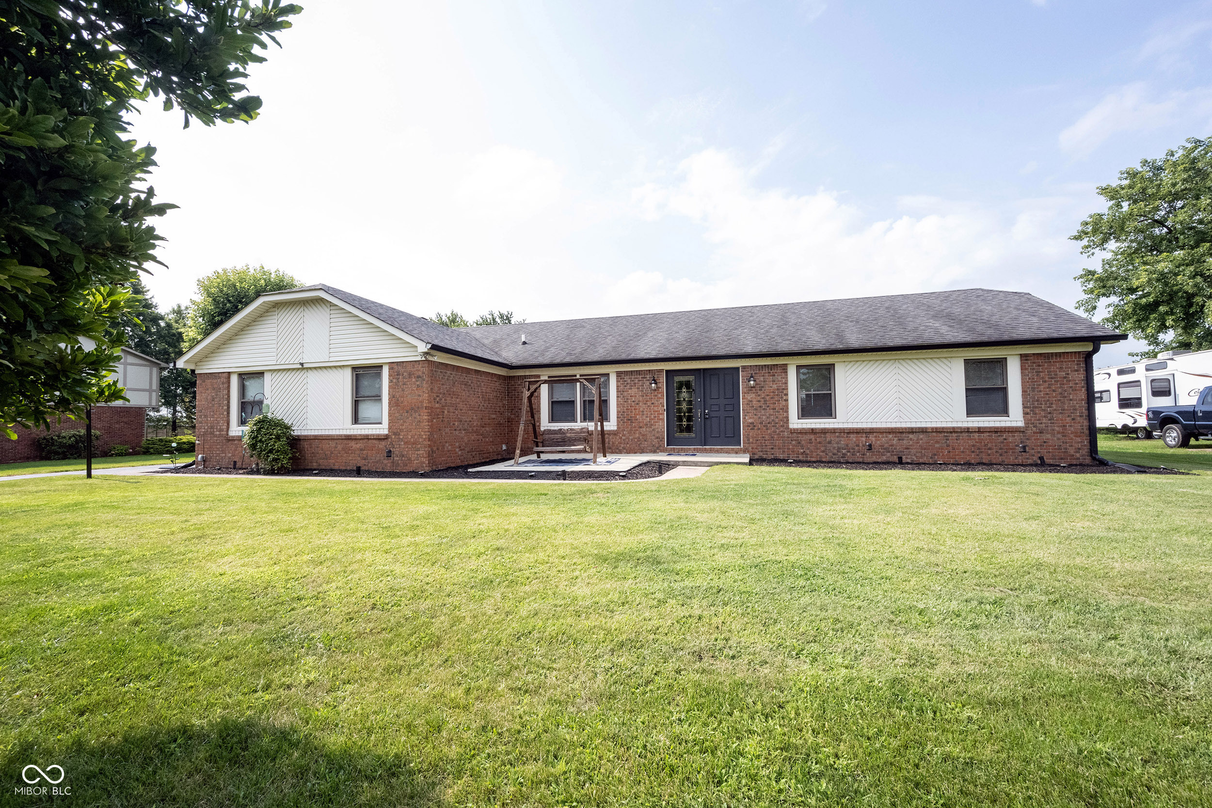 10737 Melissa Ann Drive  Indianapolis IN 46234 photo
