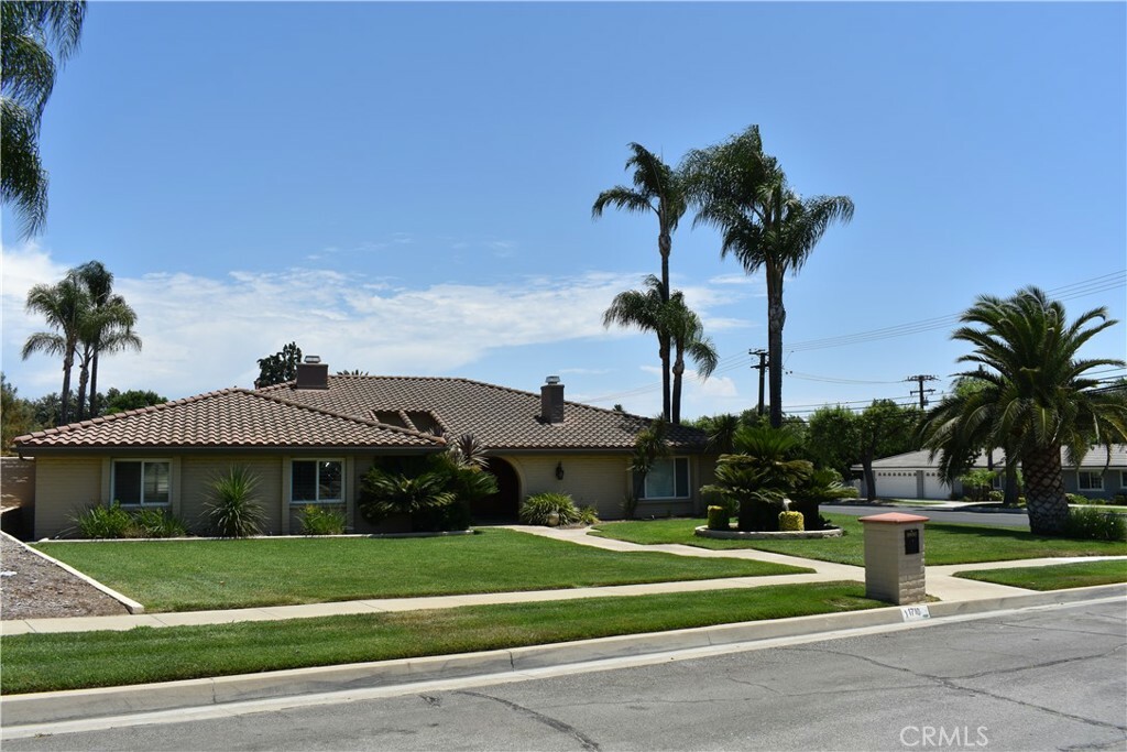 Property Photo:  1710 N Palm Avenue  CA 91784 