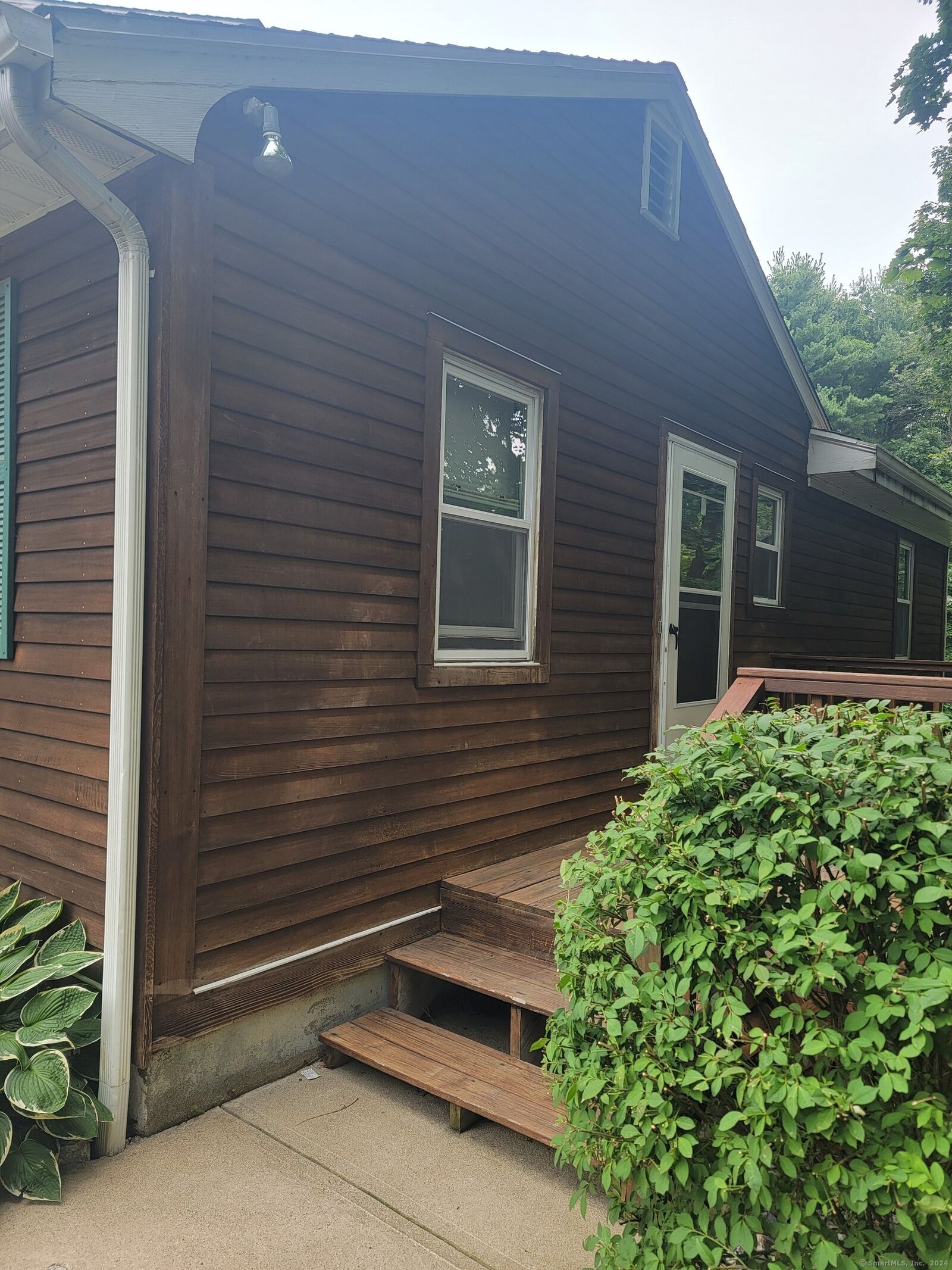 Property Photo:  10 Cliff View Drive  CT 06611 