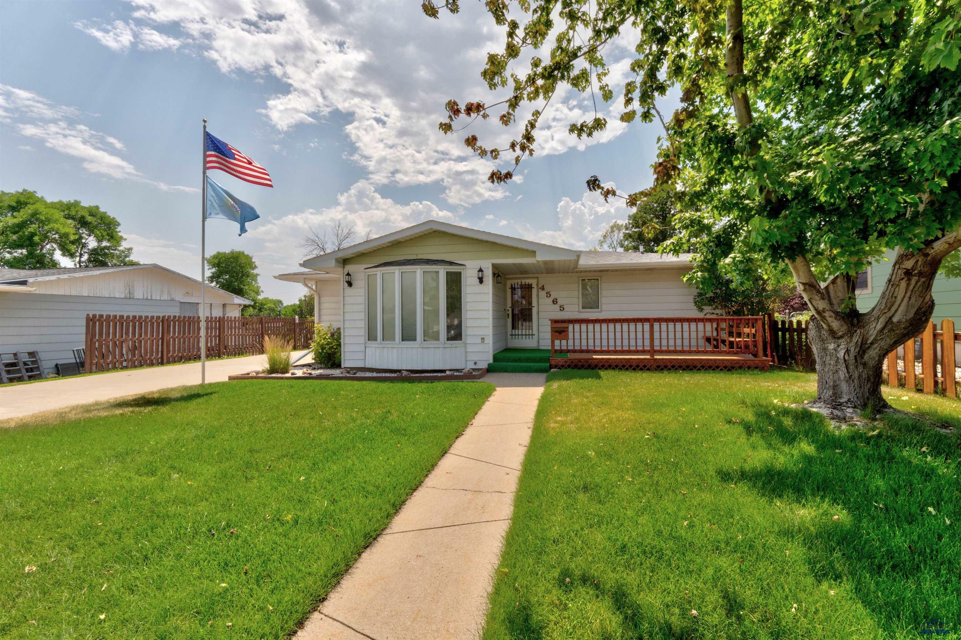 Property Photo:  4565 Wentworth Dr  SD 57702 