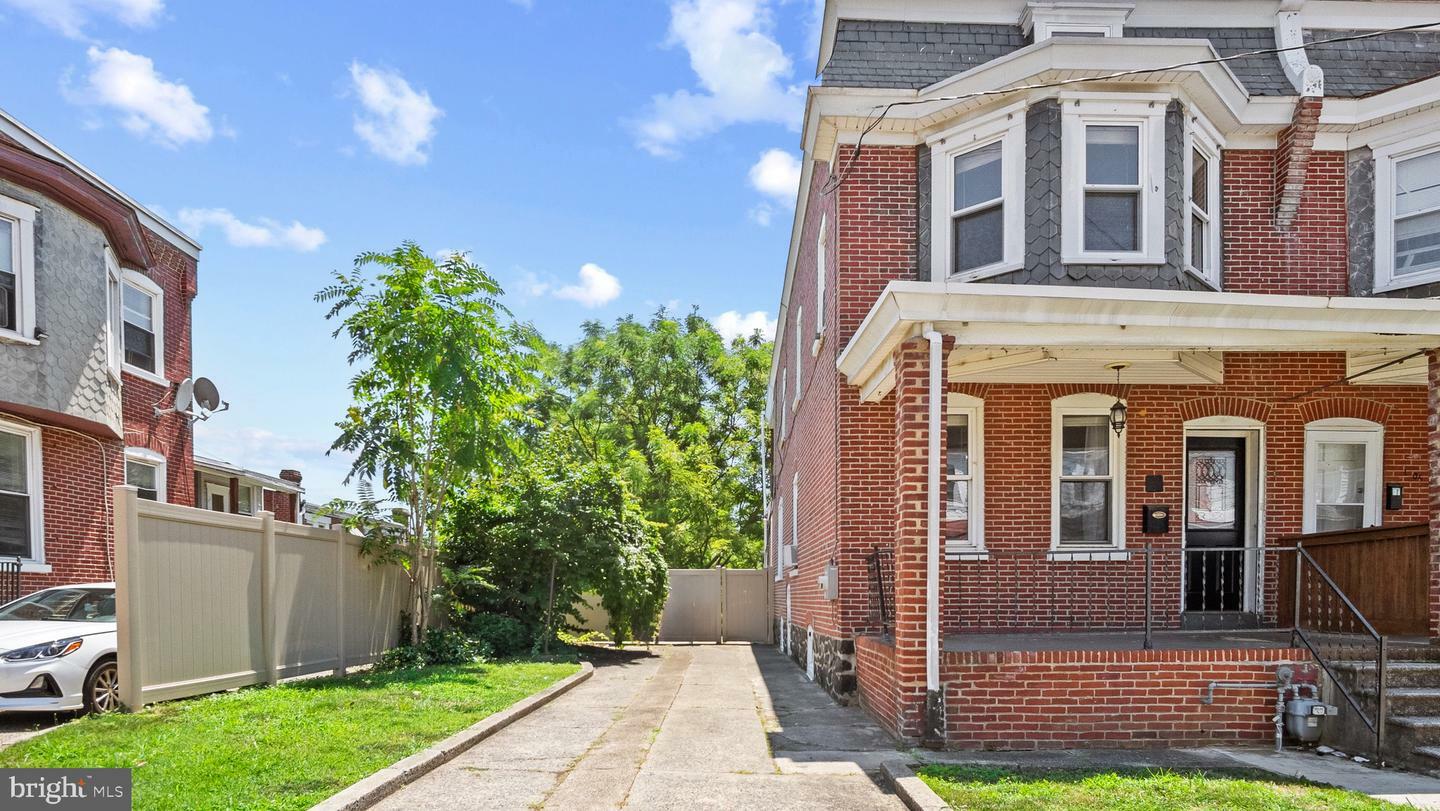 Property Photo: 1808 N Tatnall Street DE 19802