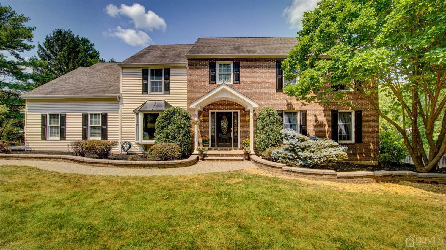 Property Photo:  17 Oak Hill Road  NJ 08853 