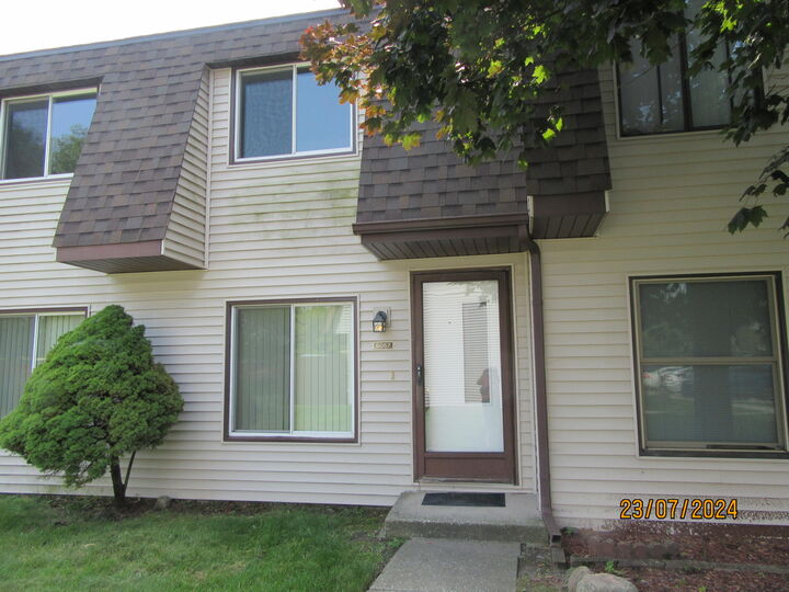 6057 Pennsylvania Drive  Merrillville IN 46410 photo