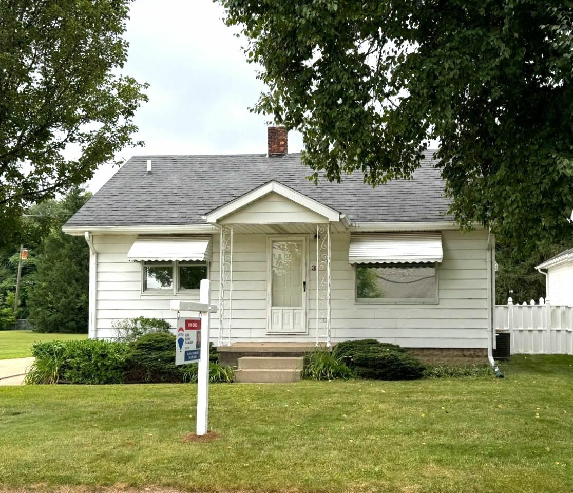 Property Photo:  31 Clarence Street  MI 48111 2752 