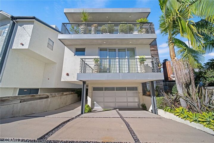 Property Photo: 535 11th Street CA 90254