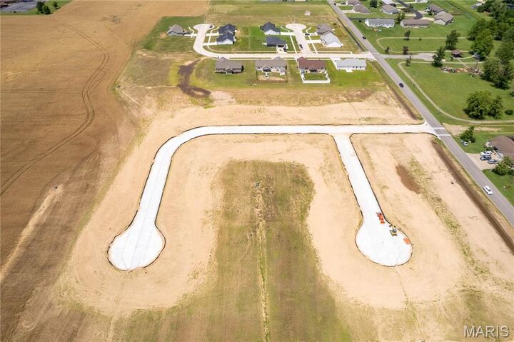 Property Photo: 410 Secretariat MO 63801