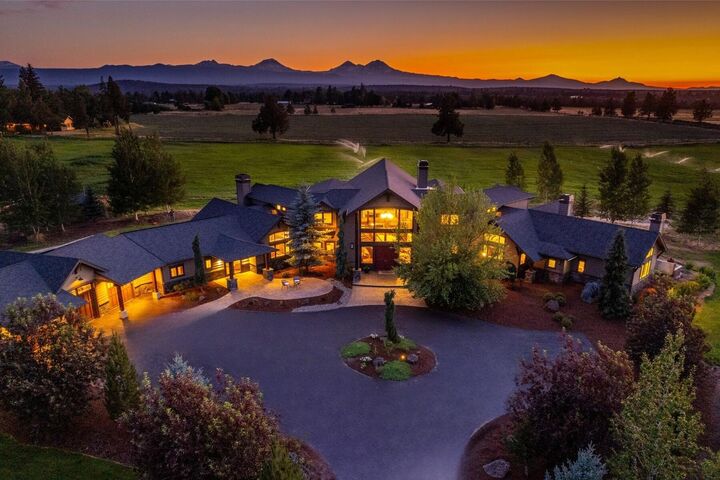 20375 Sturgeon Road  Bend OR 97703 photo