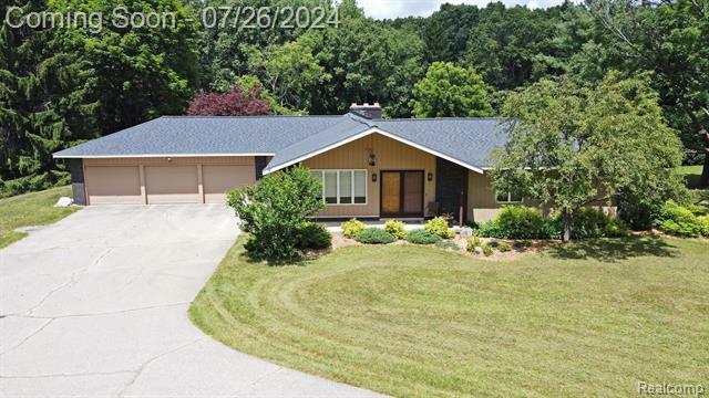 Property Photo: 35 Rissman Lane MI 48462