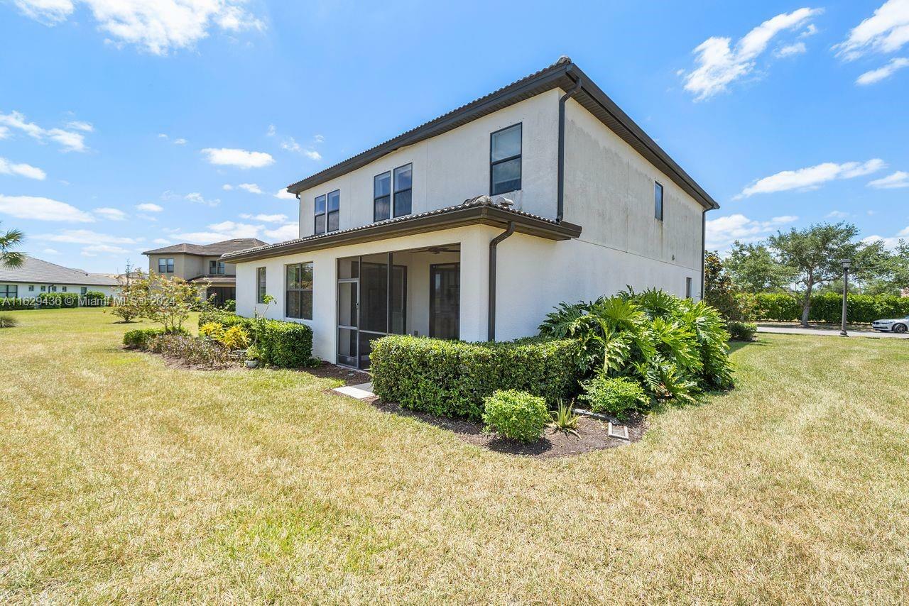 Property Photo:  4416 Owens Way  FL 34142 