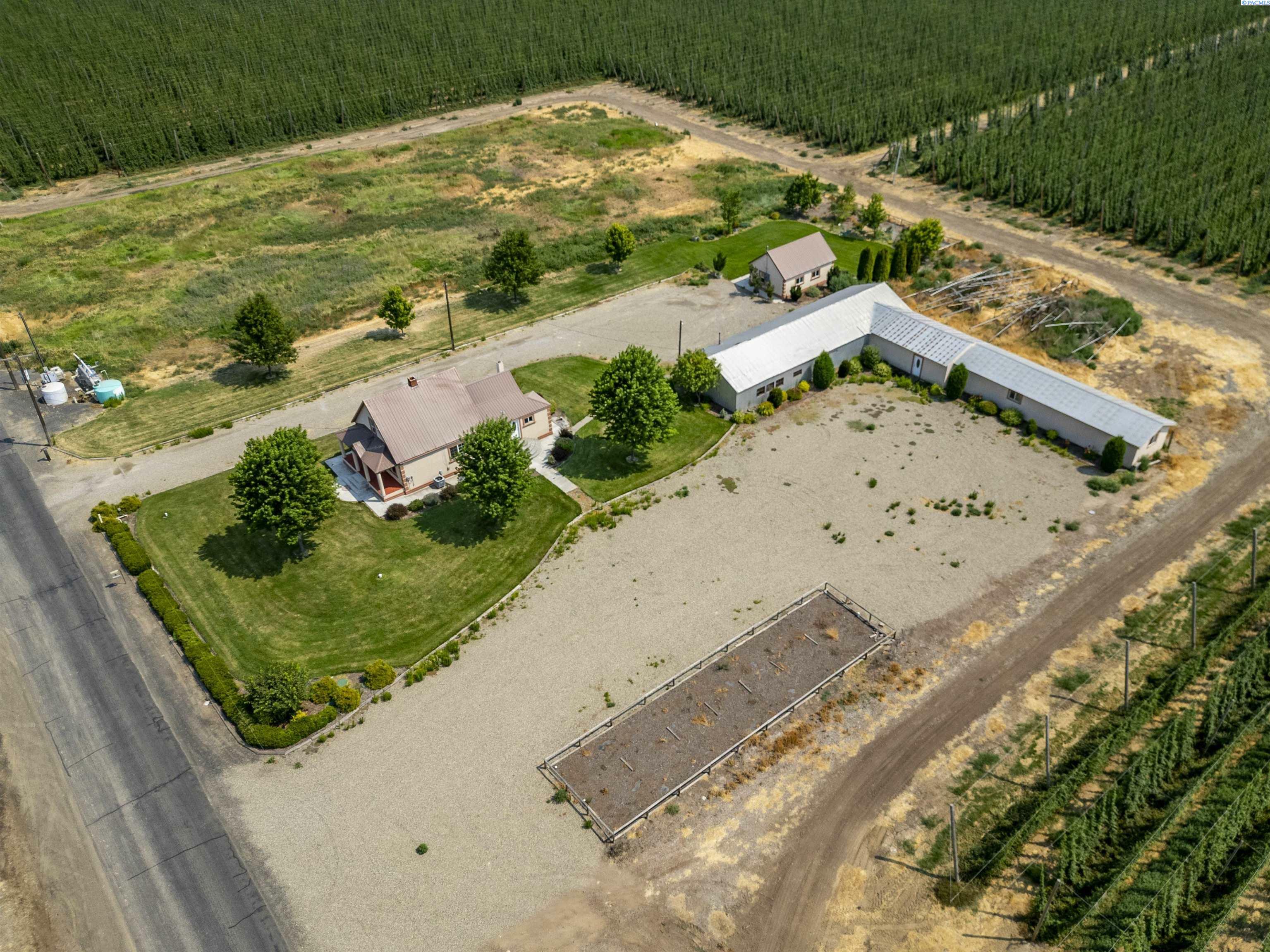 Property Photo:  178409 W Apricot Road  WA 98930 