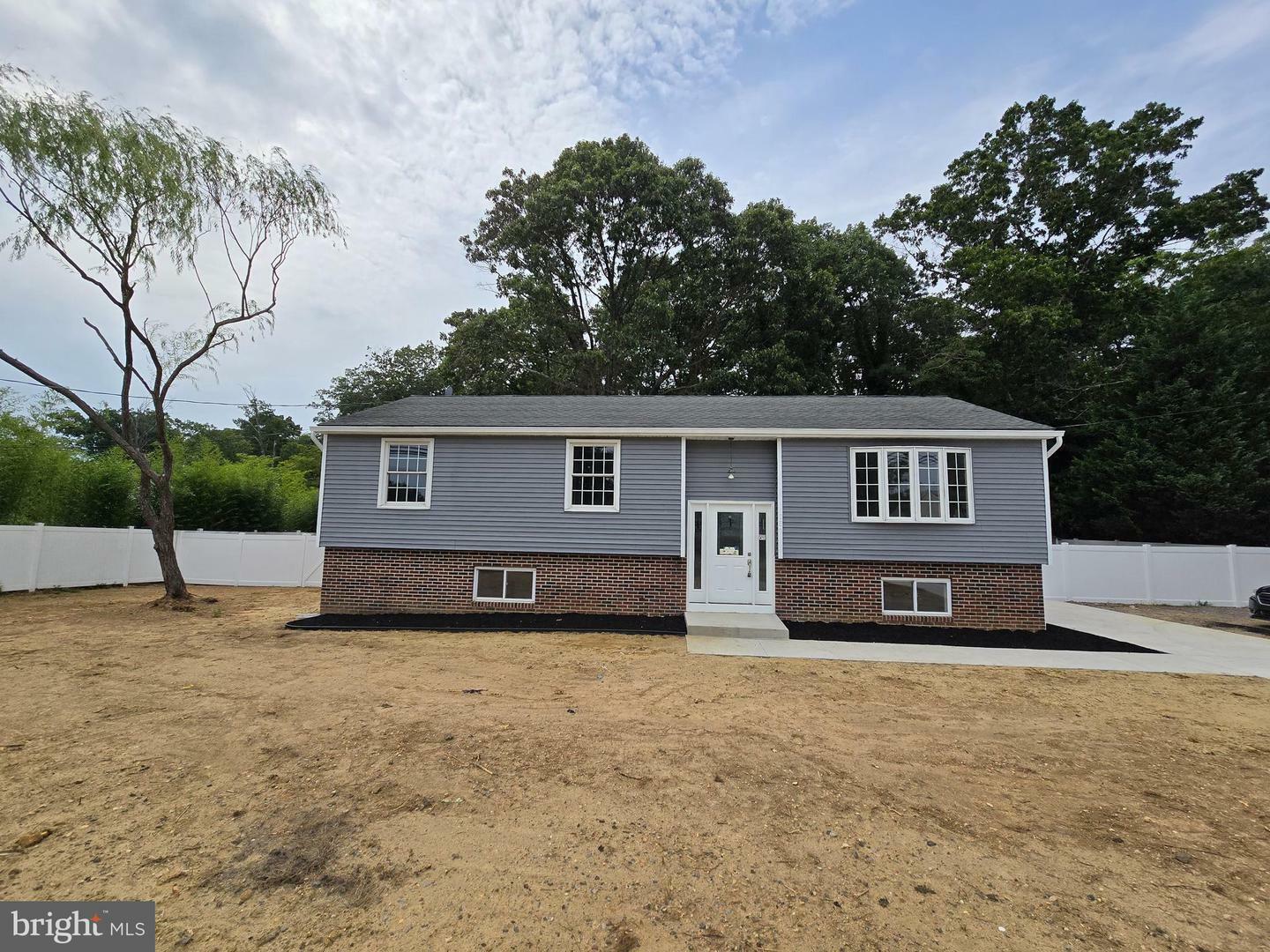 Property Photo:  157 Jarvis Road  NJ 08081 