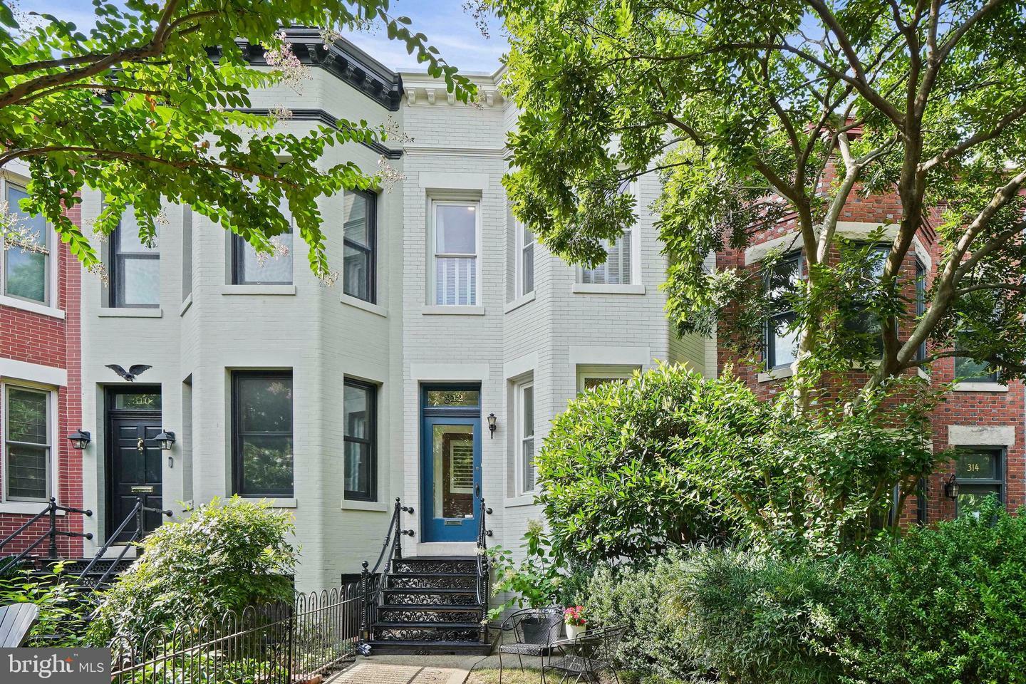 Property Photo: 312 S Carolina Avenue SE DC 20003