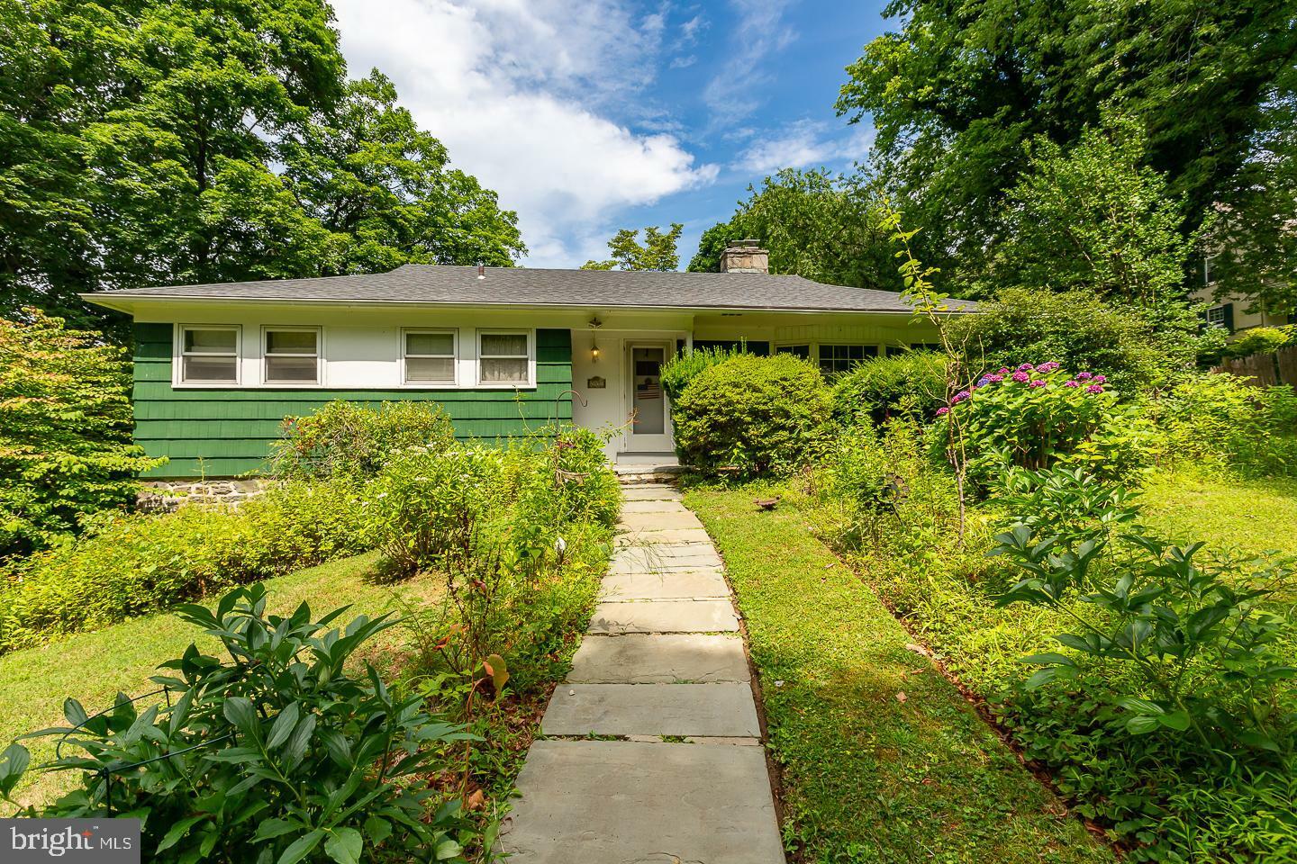 Property Photo:  2031 Montgomery Avenue  PA 19085 