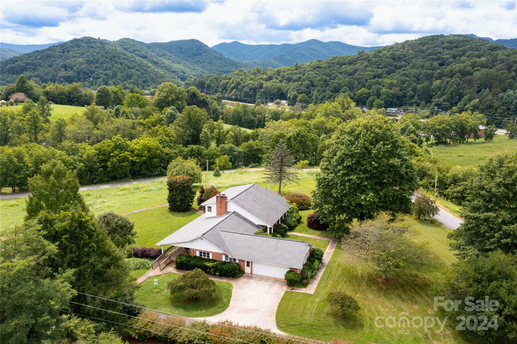 Property Photo:  30 Lon Israel Road  NC 28715 