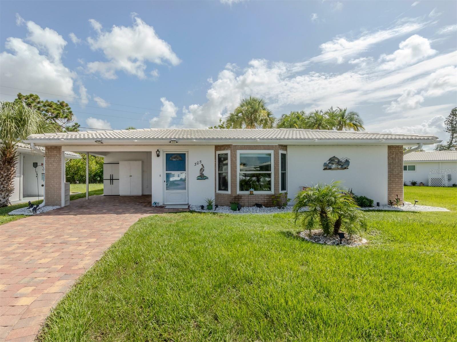 Property Photo:  305 Circlewood Drive #D3-3  FL 34293 