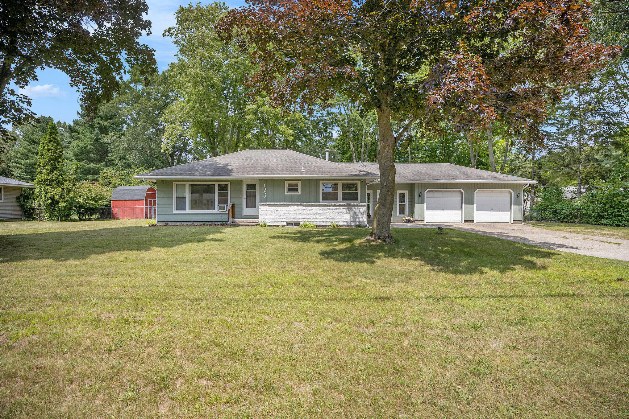 Property Photo:  1360 Logan Road  MI 49445 