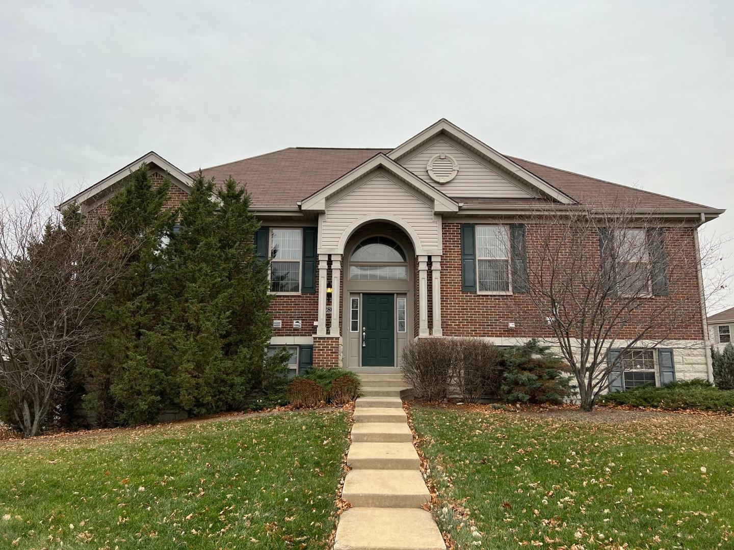 Property Photo:  2803 Blakely Lane 2803  IL 60540 