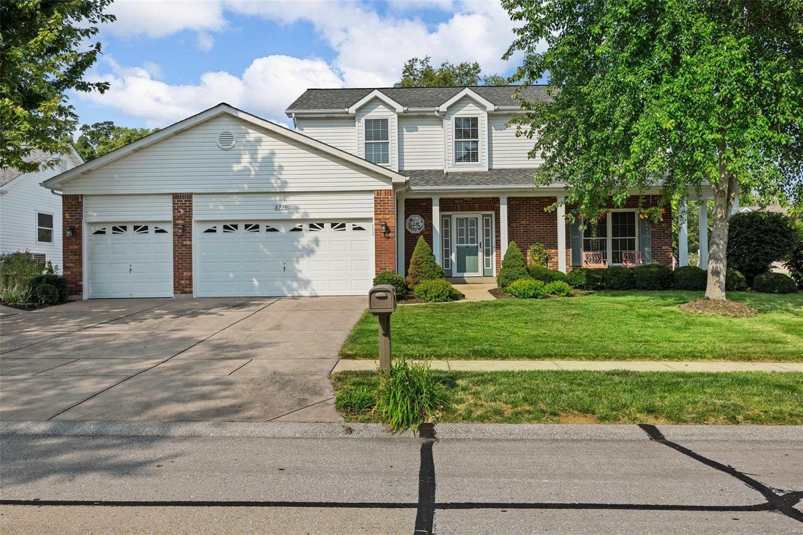 Property Photo:  2710 Post Meadows Drive  MO 63368 