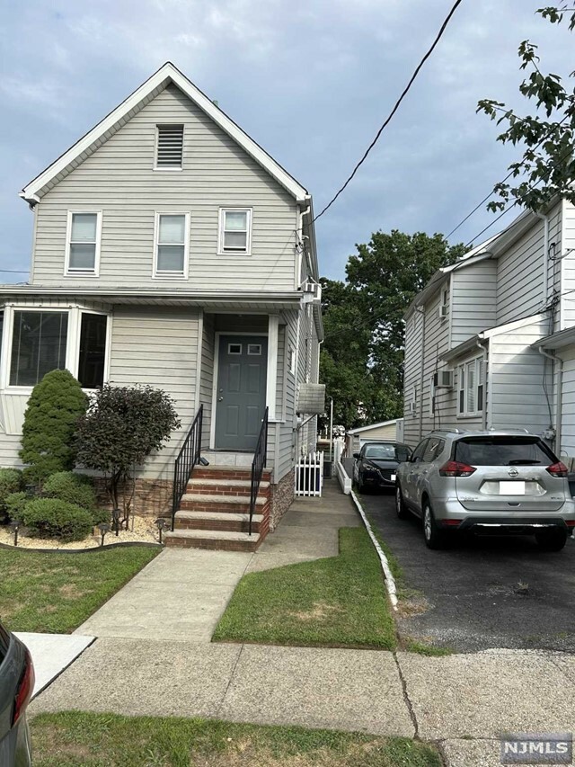 Property Photo:  326 Livingston Avenue 2  NJ 07071 