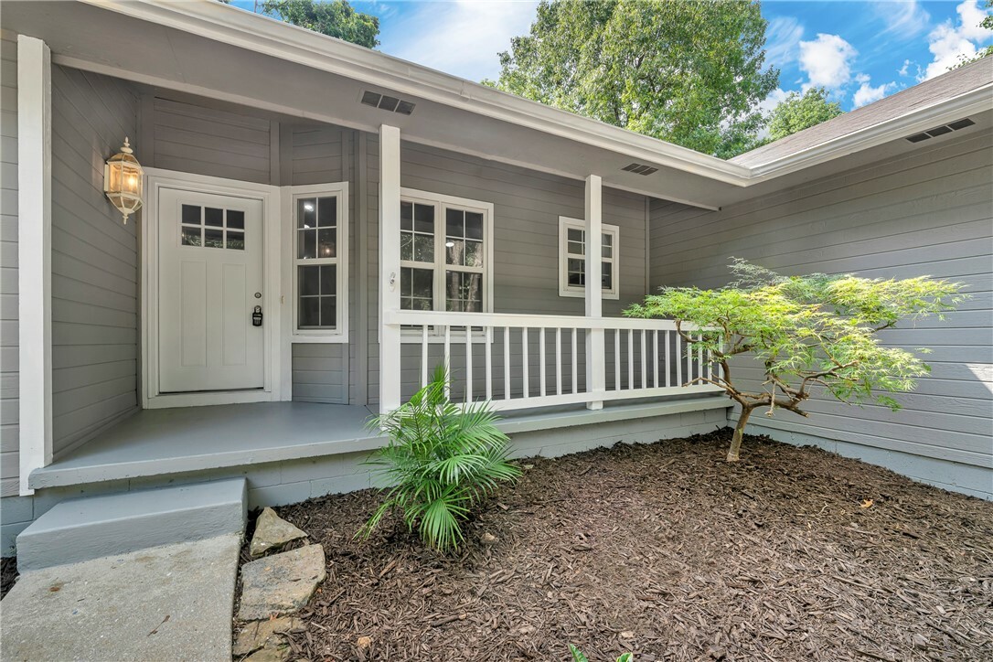 Property Photo:  71 Renfrew Drive  AR 72715 