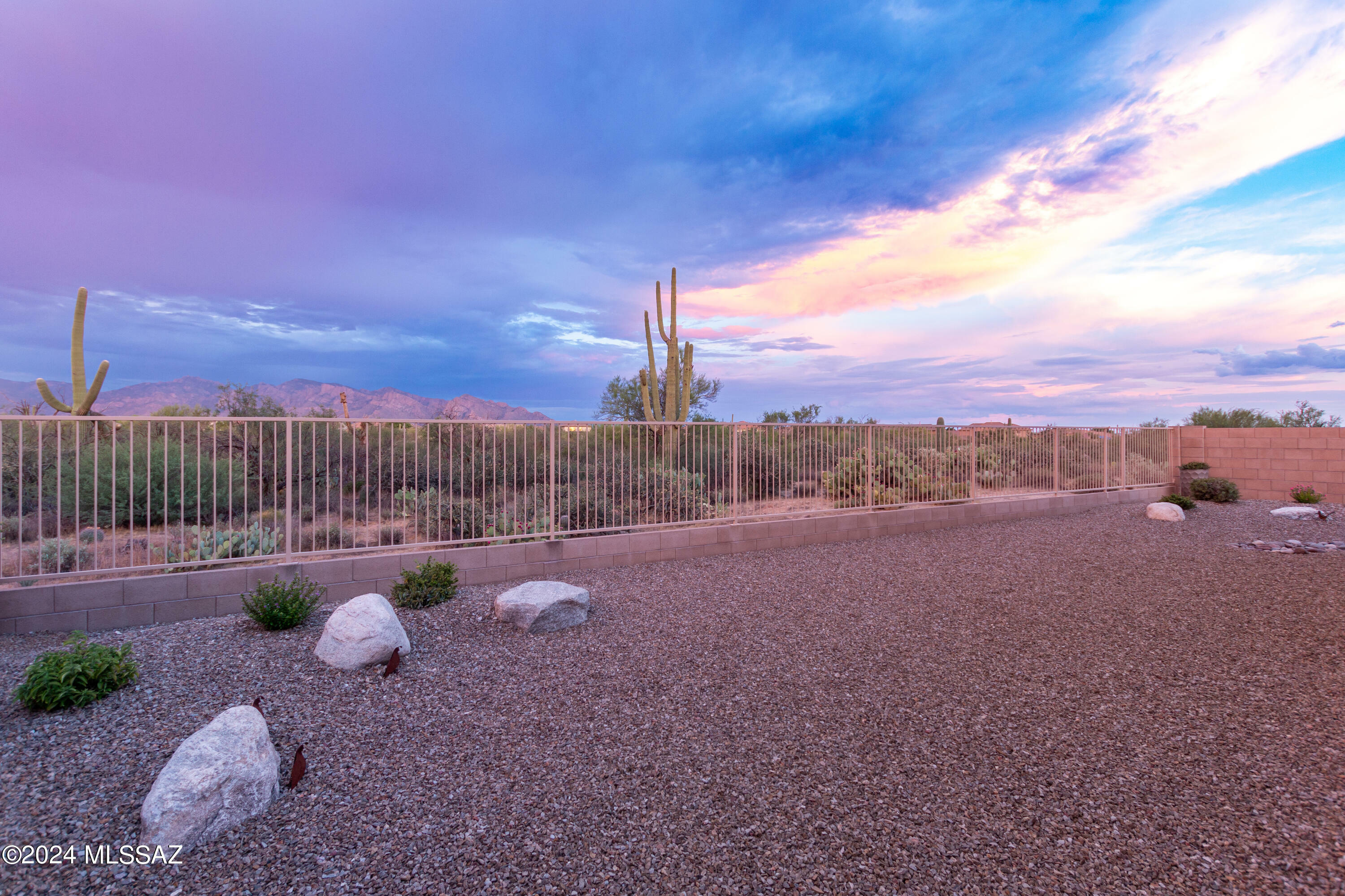 Property Photo:  12552 N Summer Wind Drive  AZ 85658 