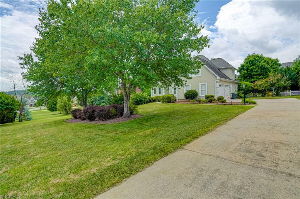 Property Photo:  3356 Grandview Club Road  NC 27040 