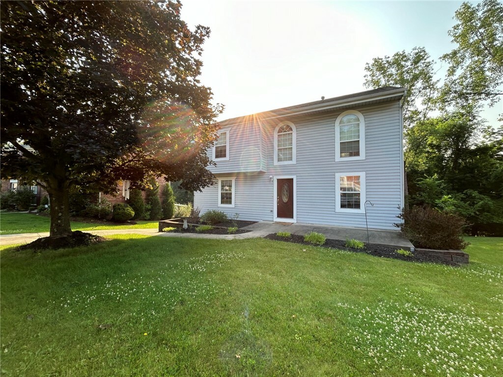 Property Photo:  136 Dinwiddie Dr  PA 15068 