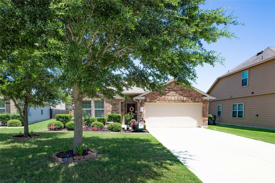 Property Photo:  1020 Desert Rose Cove Cove  TX 78640 